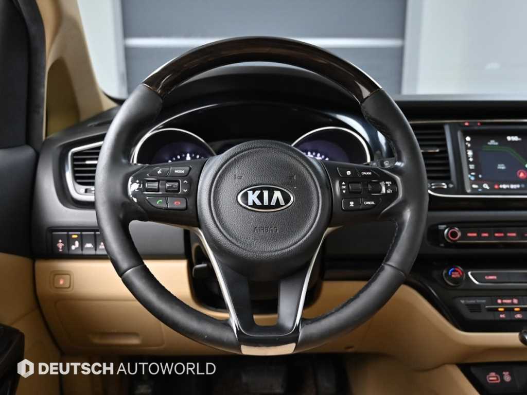 KIA Carnival 2017 Negro - Importación desde Corea - HF Imports Iquique - Foto 13