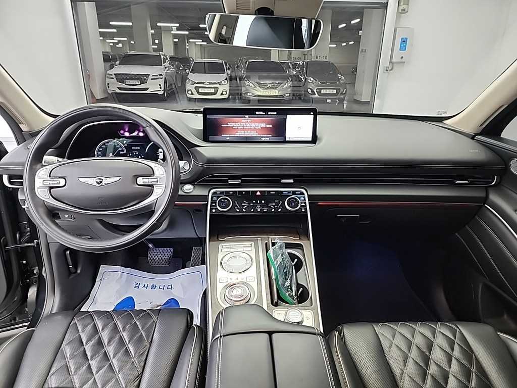 Genesis GV80 - Vista 7