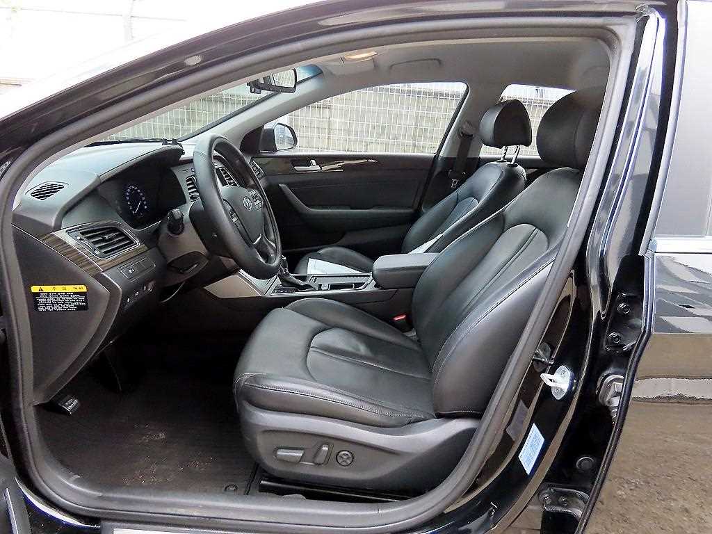 HYUNDAI Sonata - Vista 5
