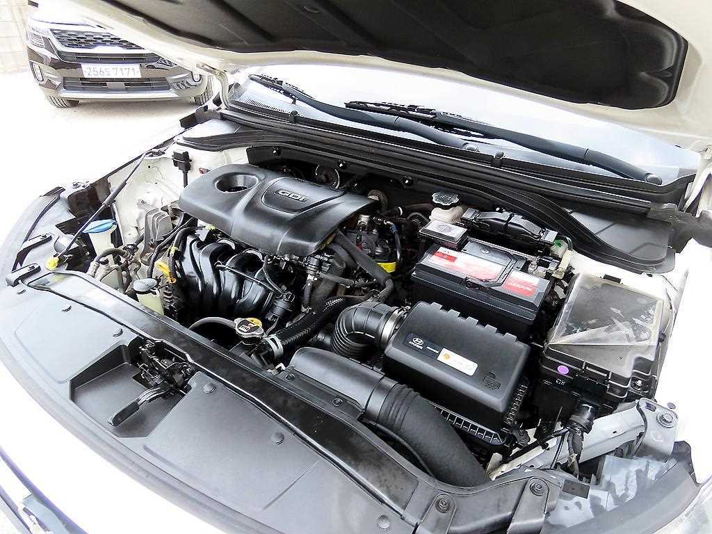 HYUNDAI Avante 2017 Blanco - Importación desde Corea - HF Imports Iquique - Foto 18