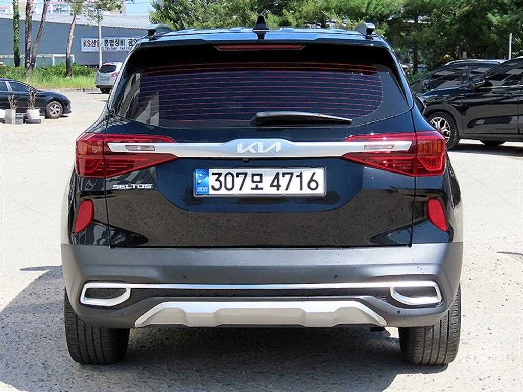 KIA Seltos - Vista 4