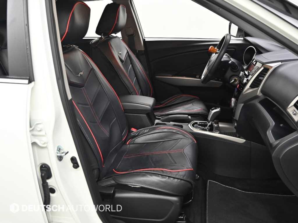 Ssangyong Tivoli - Vista 10