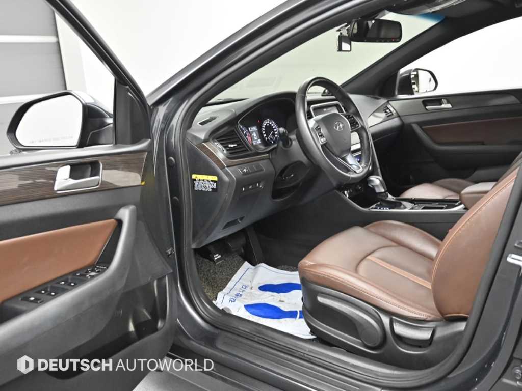 HYUNDAI Sonata - Vista 11