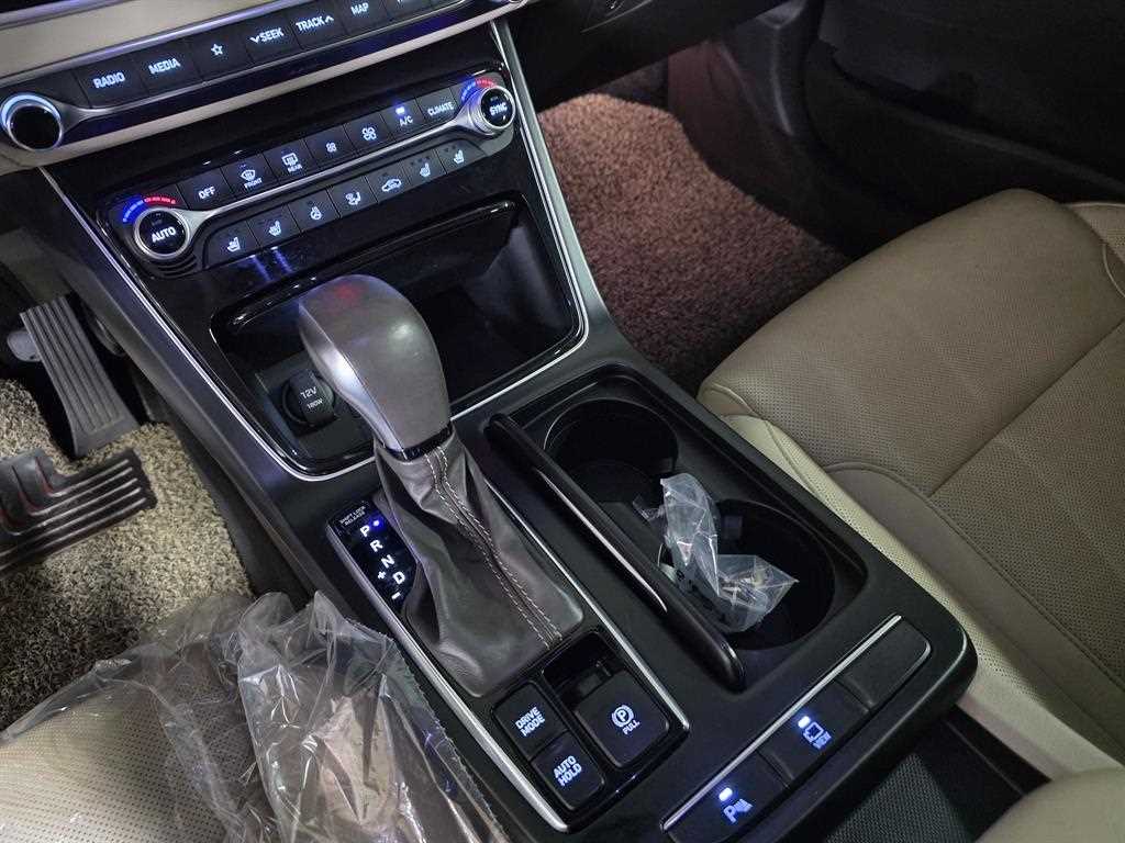 HYUNDAI Grandeur 2017 Negro - Importación desde Corea - HF Imports Iquique - Foto 16