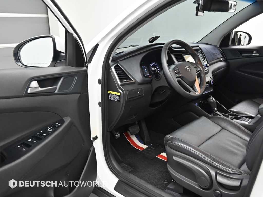 HYUNDAI Tucson - Vista 11