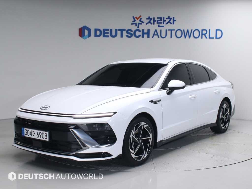 HYUNDAI Sonata - Vista 2