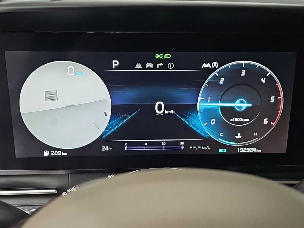 KIA Carnival - Vista 6