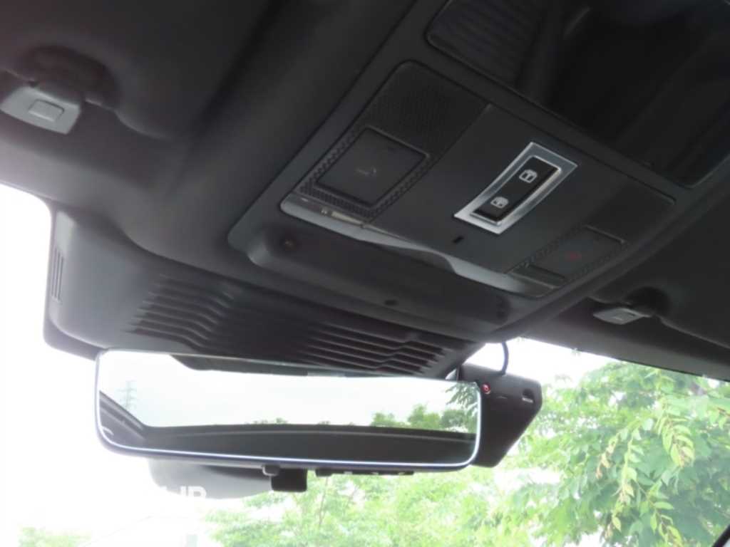 Land Rover Discovery Sports - Vista 9