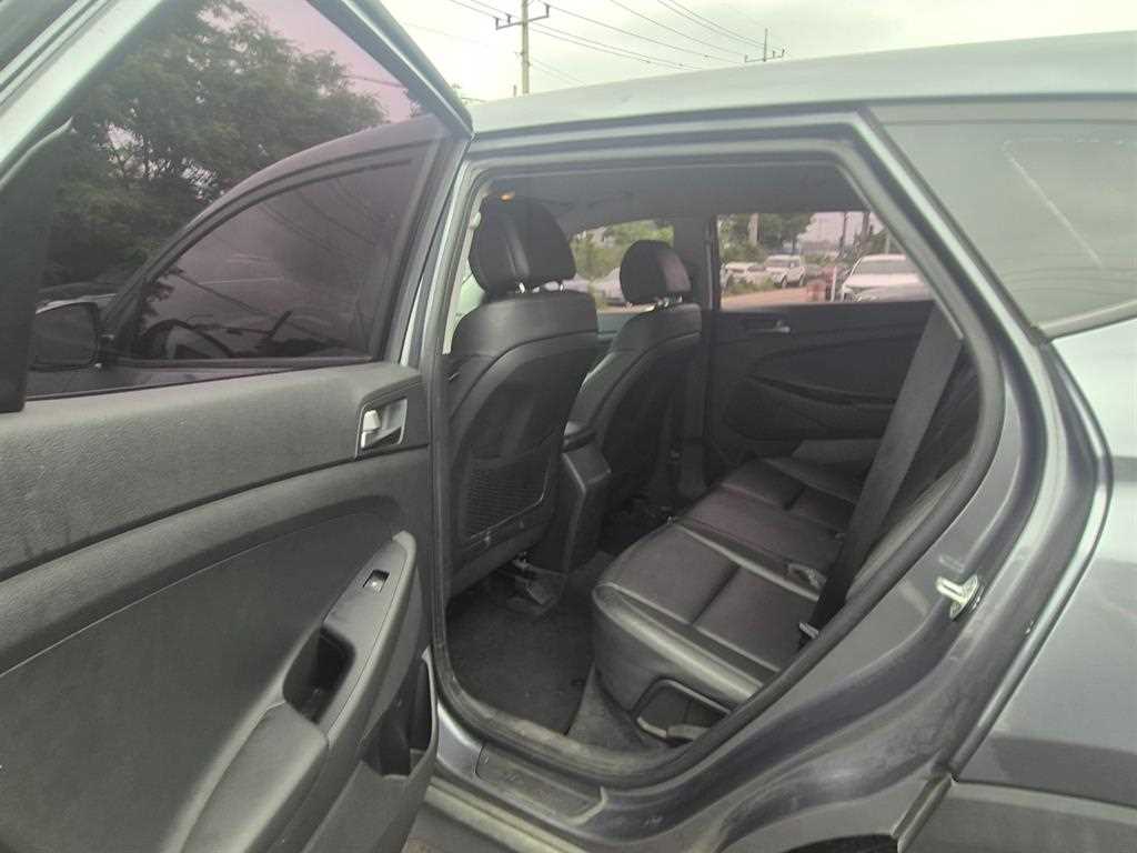 HYUNDAI Tucson - Vista 7
