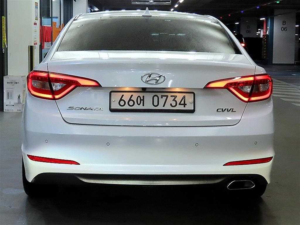 HYUNDAI Sonata - Vista 5