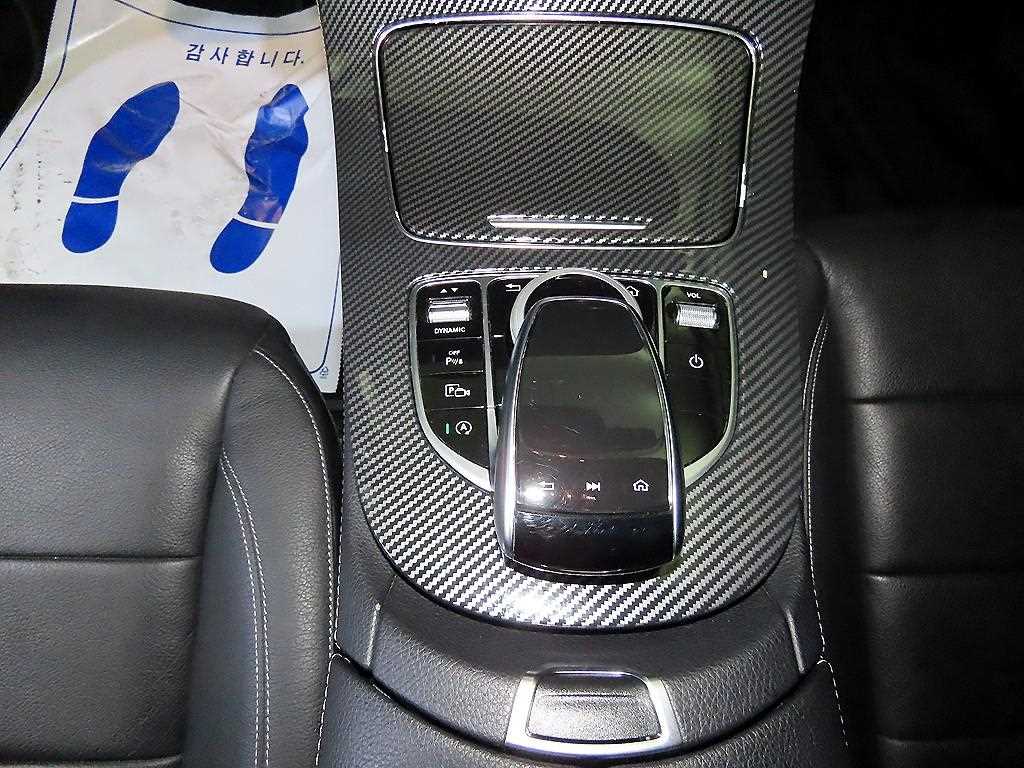 Mercedes Benz E class - Vista 12