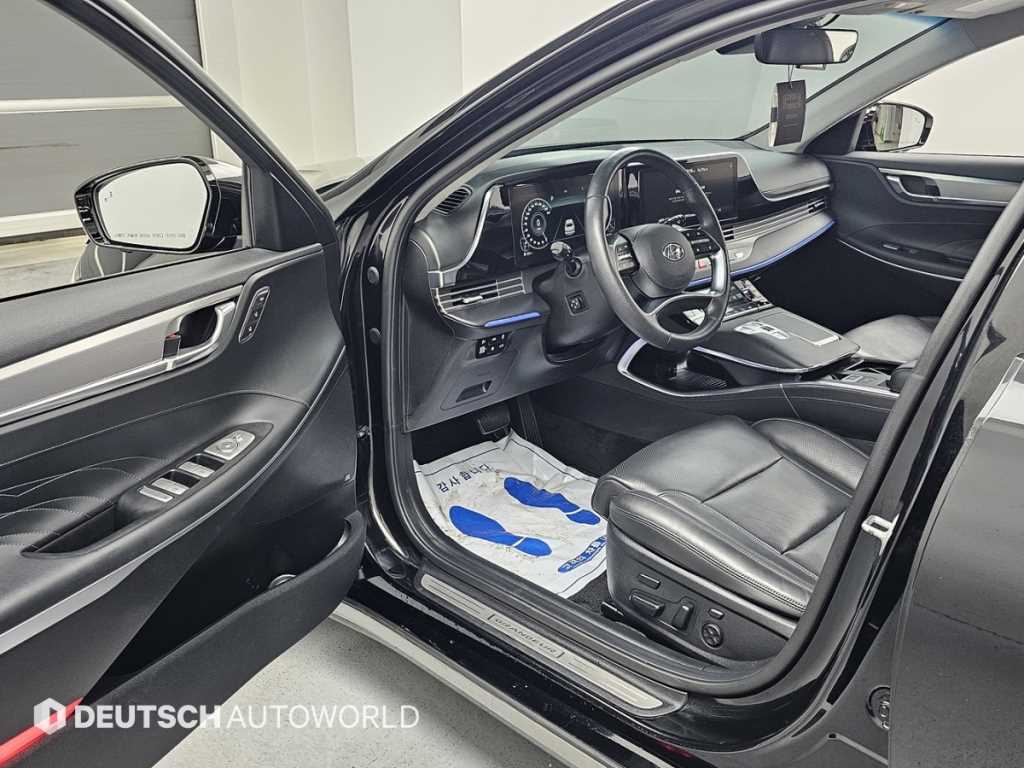 HYUNDAI Grandeur - Vista 11