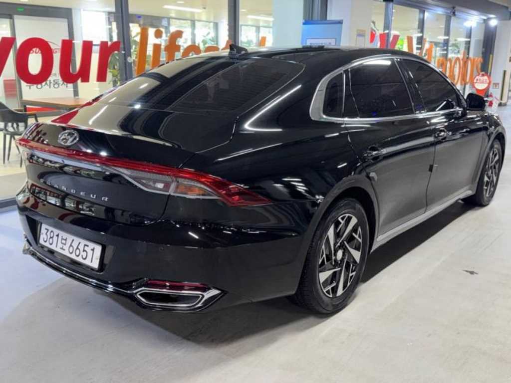 HYUNDAI Grandeur - Vista 4