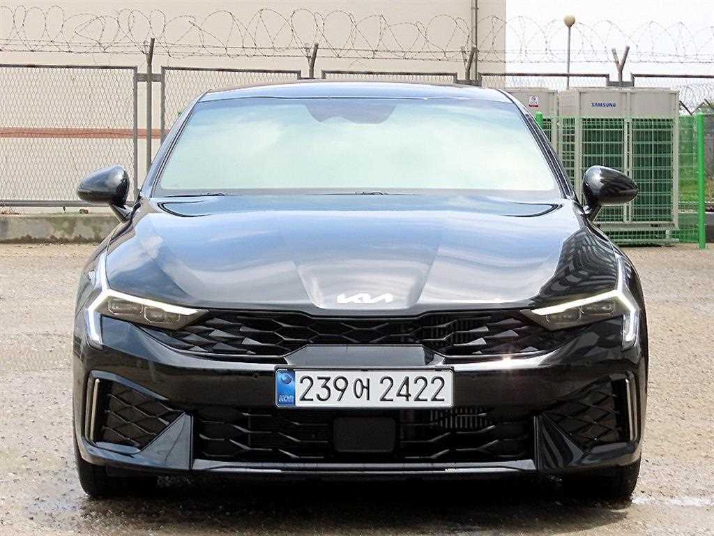KIA K5 2024 Negro - Importación desde Corea - HF Imports Iquique - Foto 1