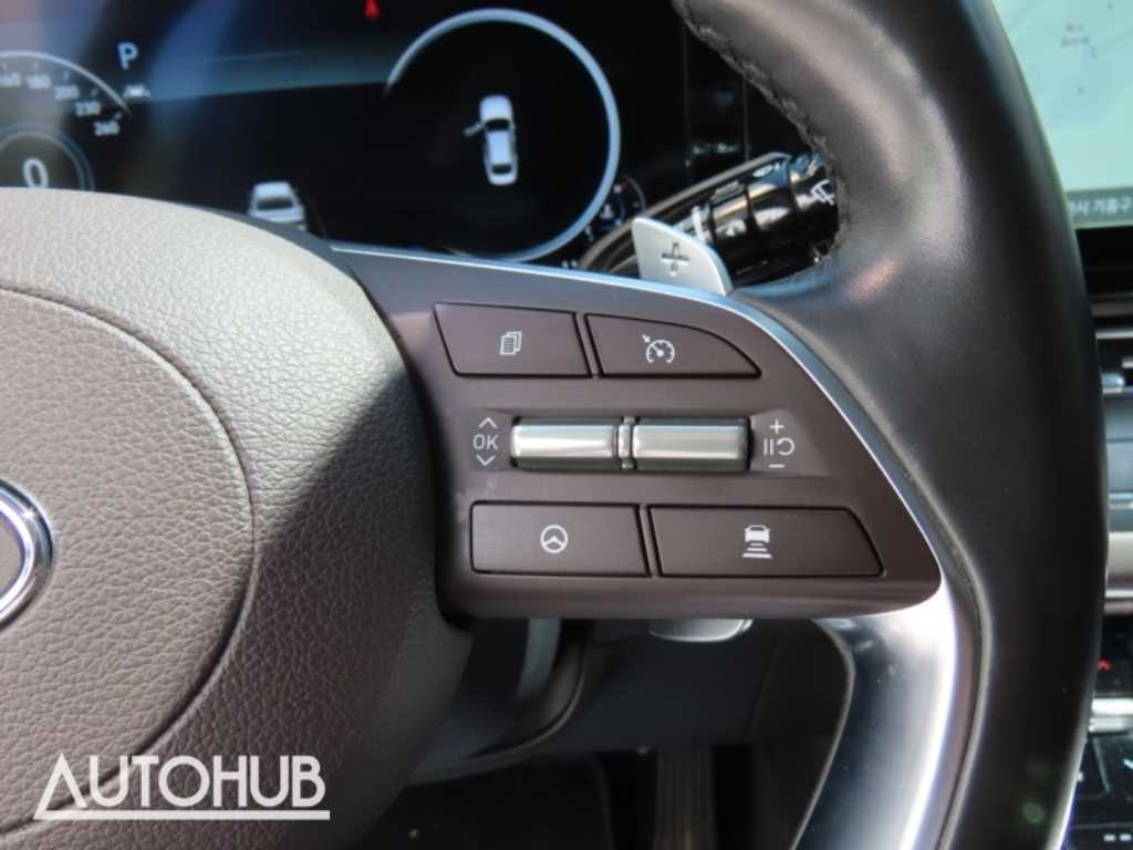 HYUNDAI Grandeur - Vista 12
