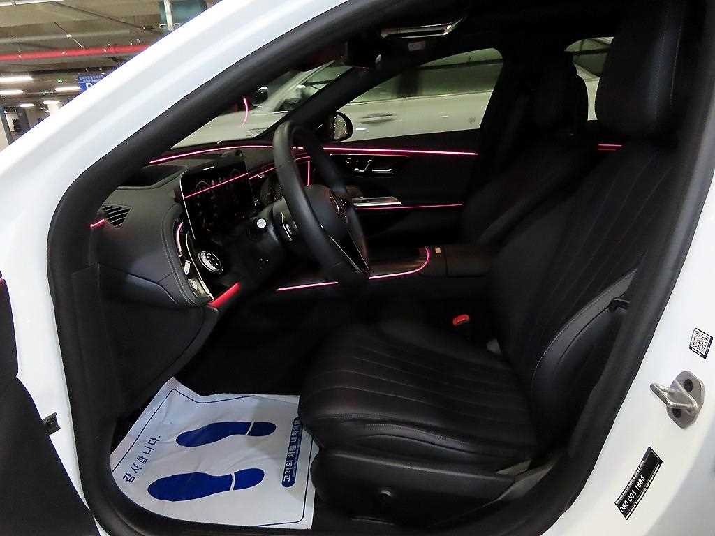Mercedes Benz E class - Vista 6