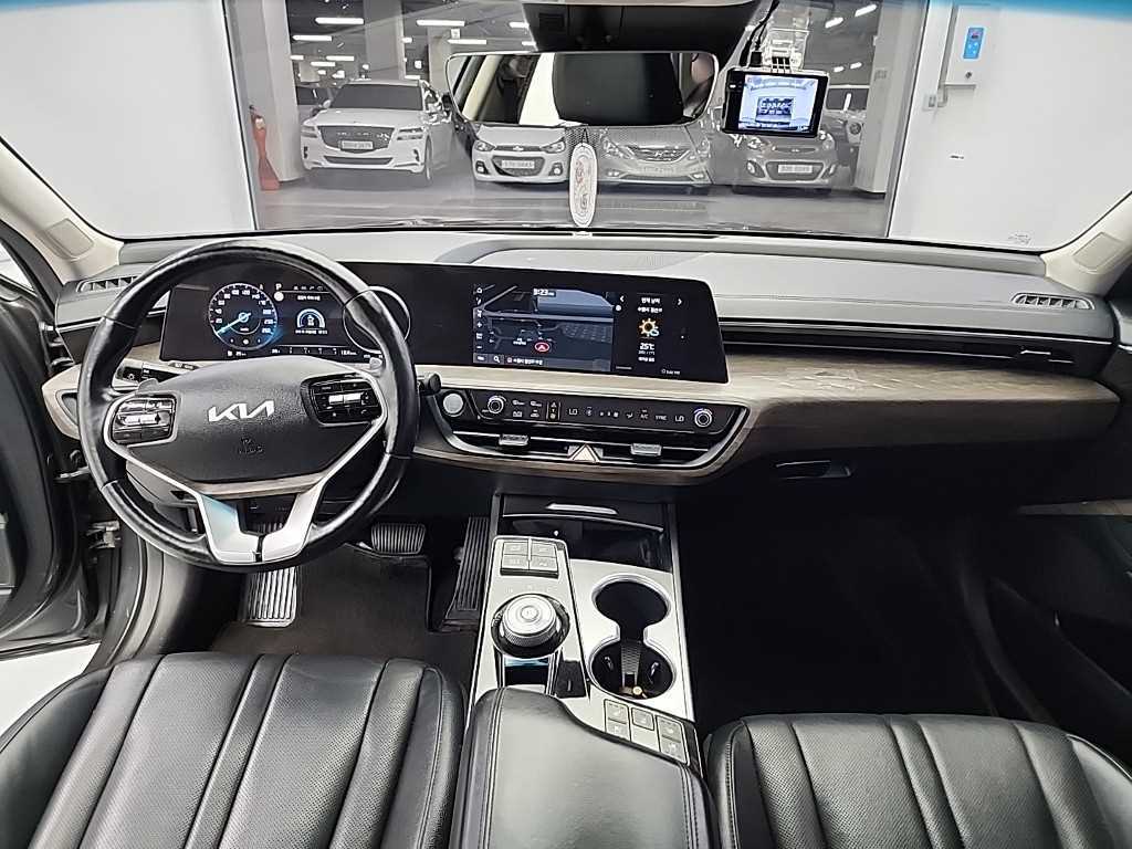 KIA K8 - Vista 7