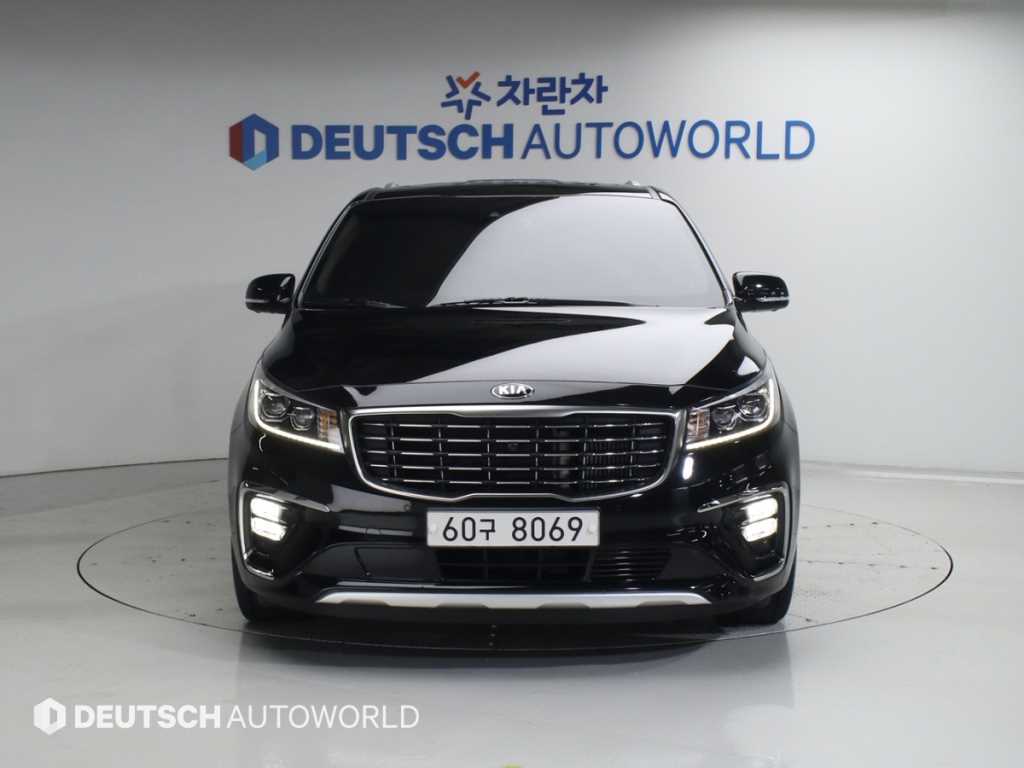 KIA Carnival - Vista 3