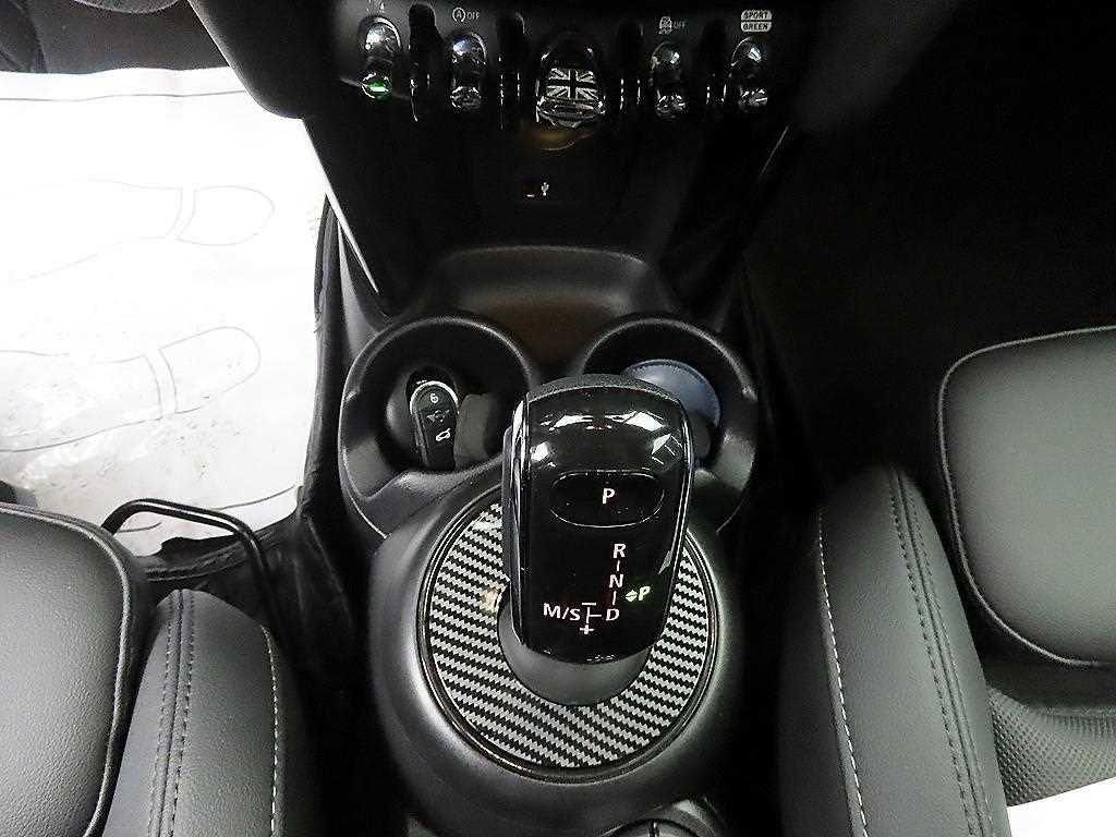 Mini Cooper Convertible - Vista 10