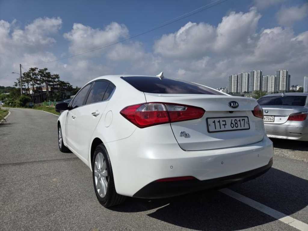 KIA K3 - Vista 4