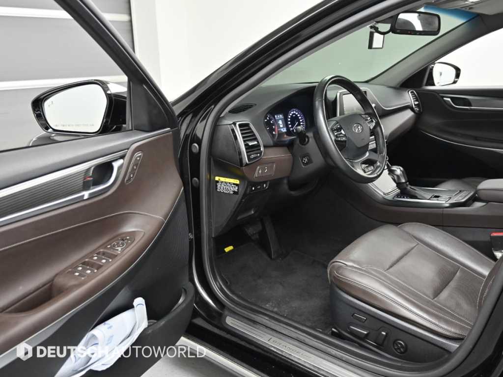 HYUNDAI Grandeur - Vista 11
