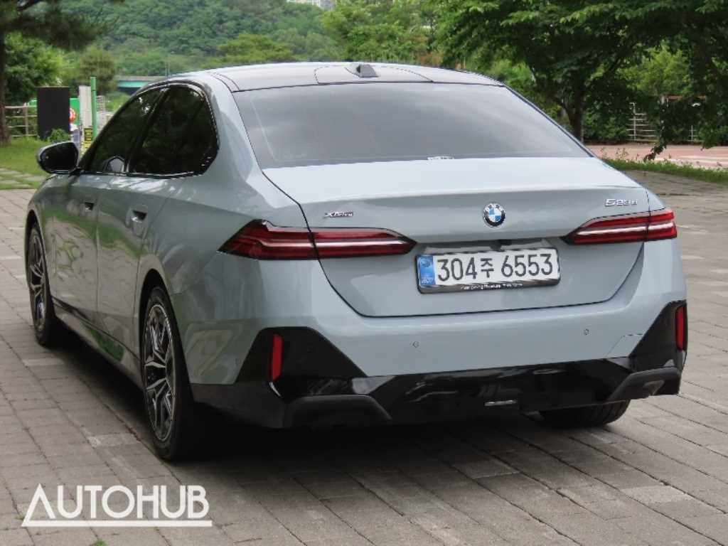 BMW 5 Series - Vista 4
