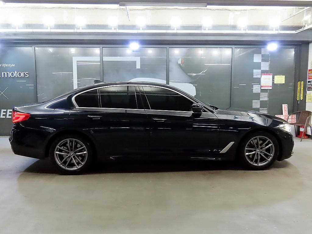 BMW 5 Series - Vista 3