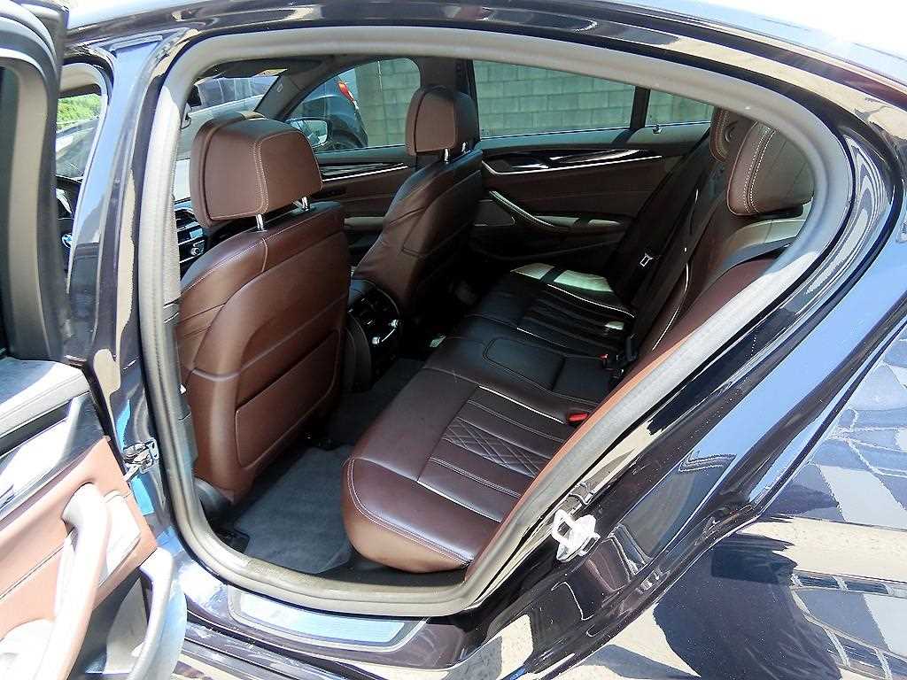 BMW 5 Series - Vista 6