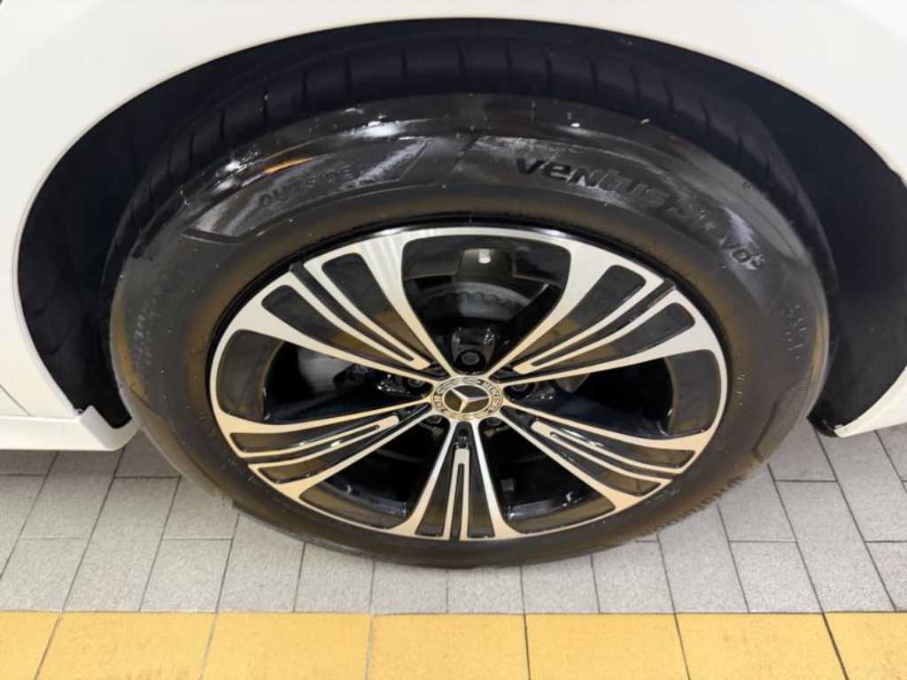 Mercedes Benz E class - Vista 9