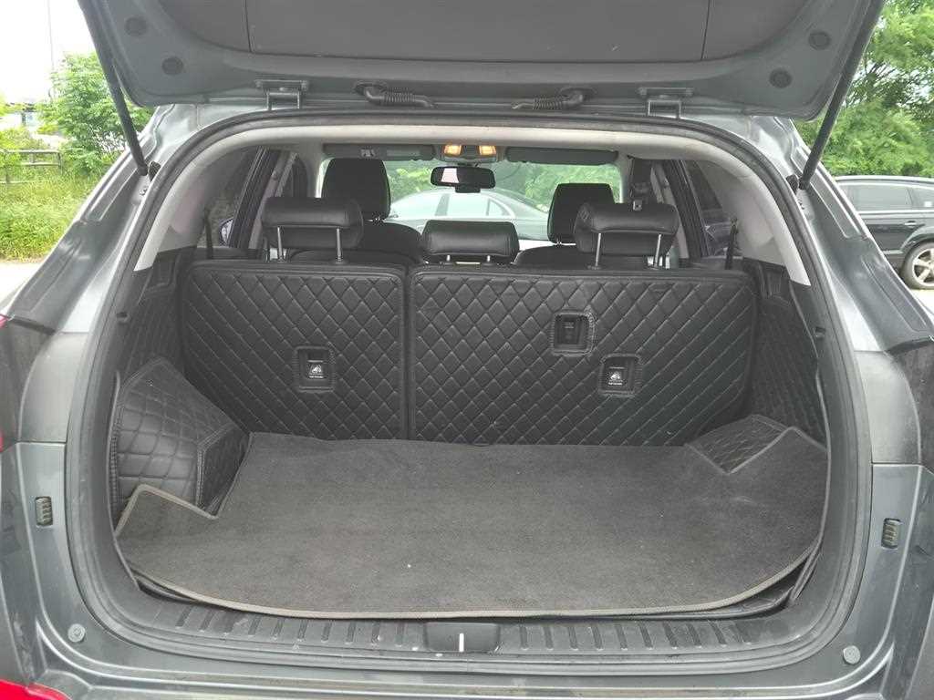 HYUNDAI Tucson - Vista 4