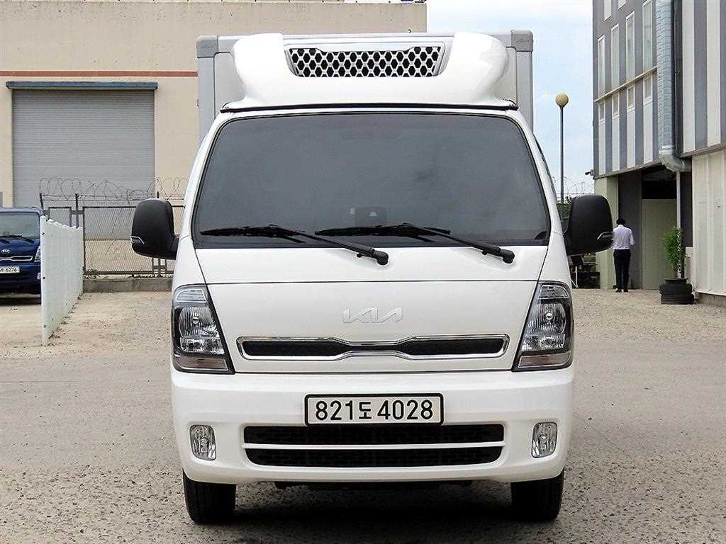 Small Truck Top_Frozen Top 2024 Blanco - Importación desde Corea - HF Imports Iquique - Foto 1
