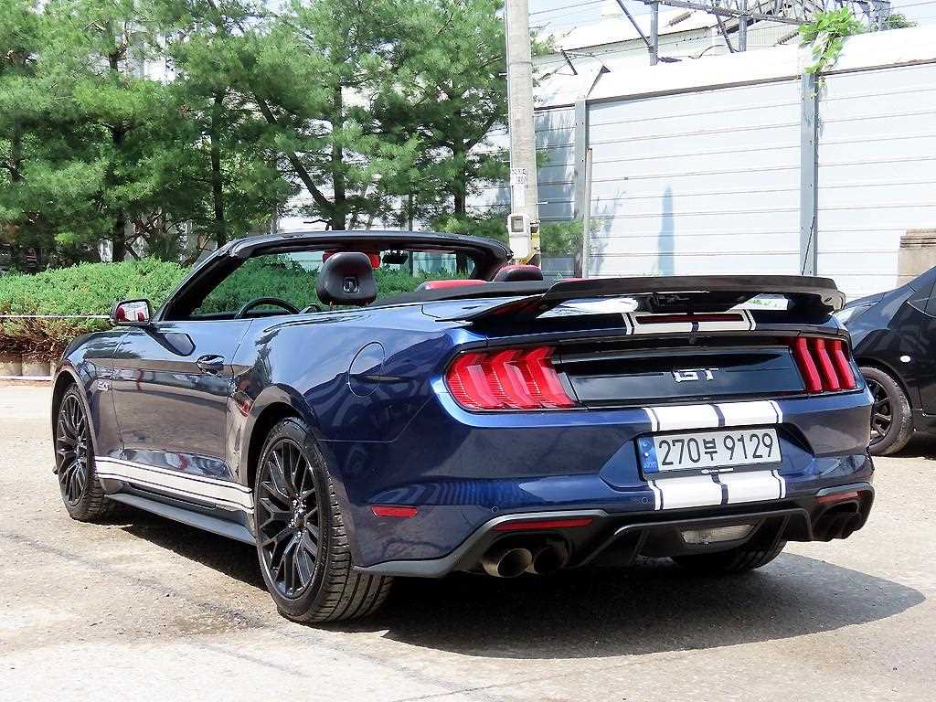 Ford Mustang - Vista 3
