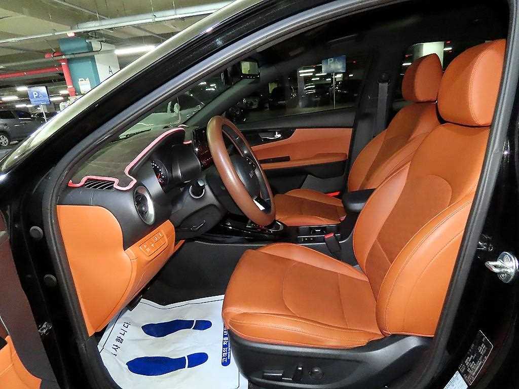 KIA K3 - Vista 6