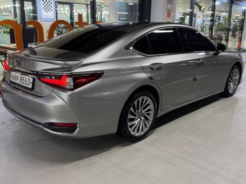 Lexus ES - Vista 3