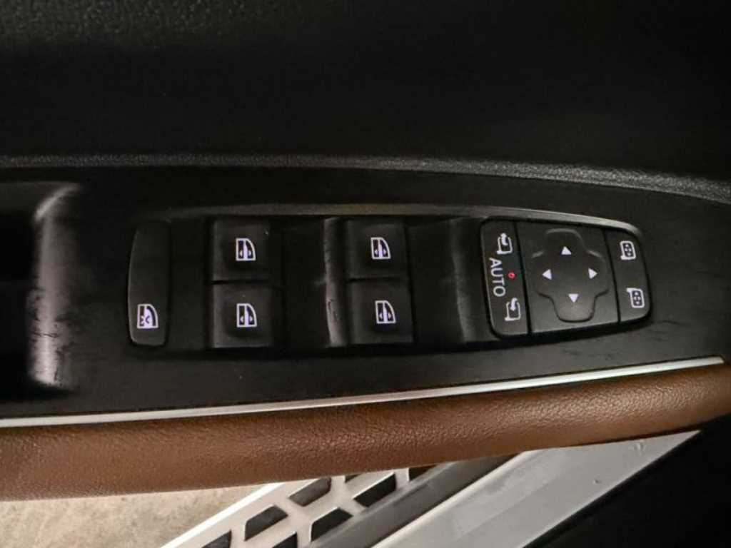 SAMSUNG QM6 2021 Blanco - Importación desde Corea - HF Imports Iquique - Foto 17