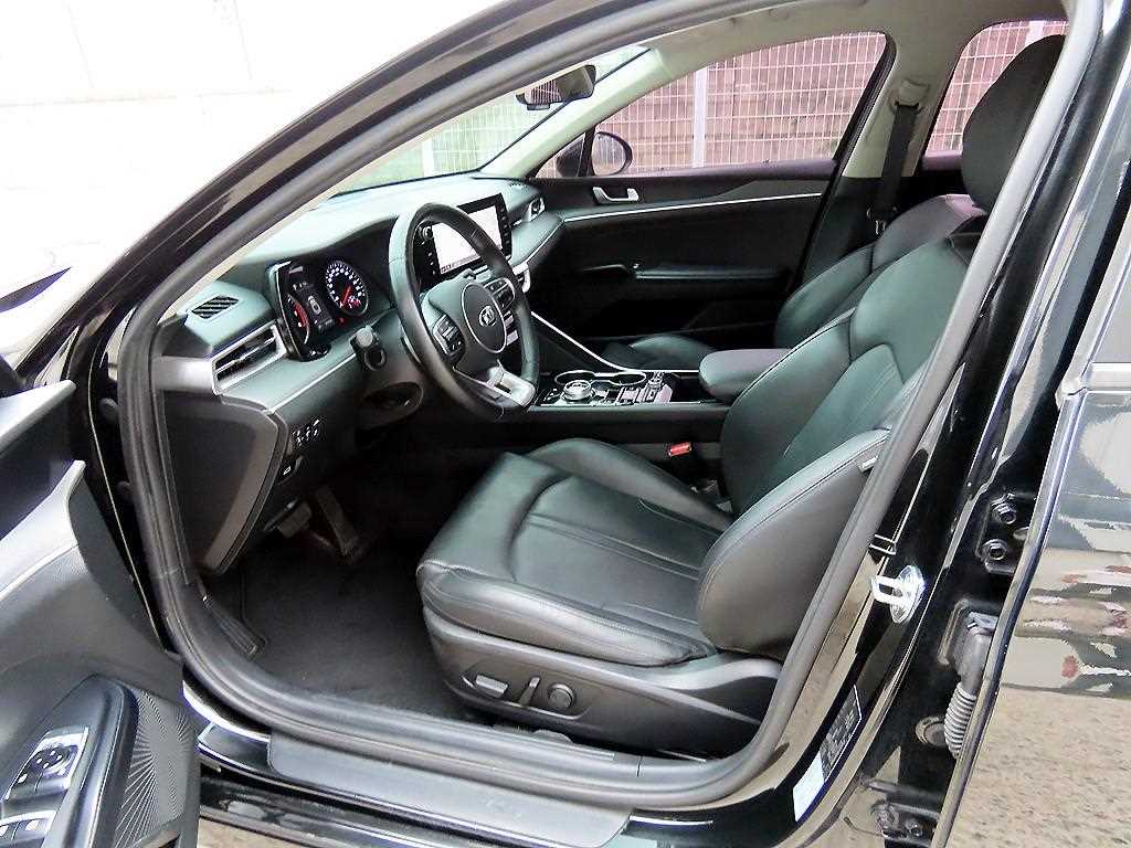 KIA K5 - Vista 5