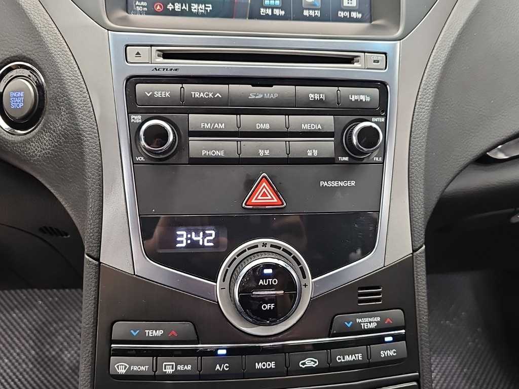 HYUNDAI Grandeur - Vista 10