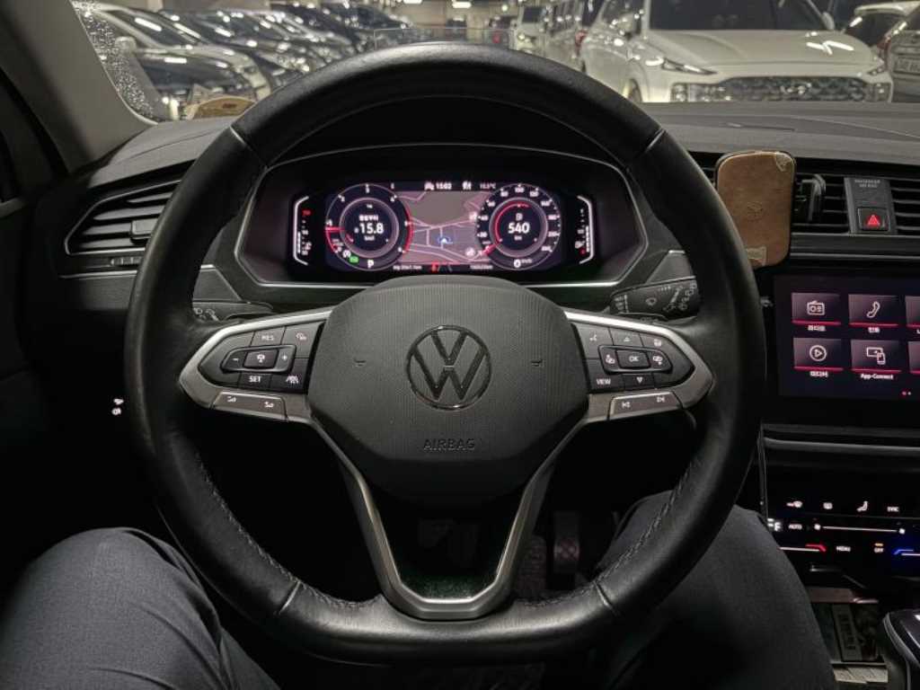 Volkswagen Tiguan - Vista 9