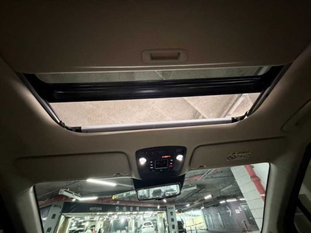 KIA Carnival 2024 Gris - Importación desde Corea - HF Imports Iquique - Foto 17