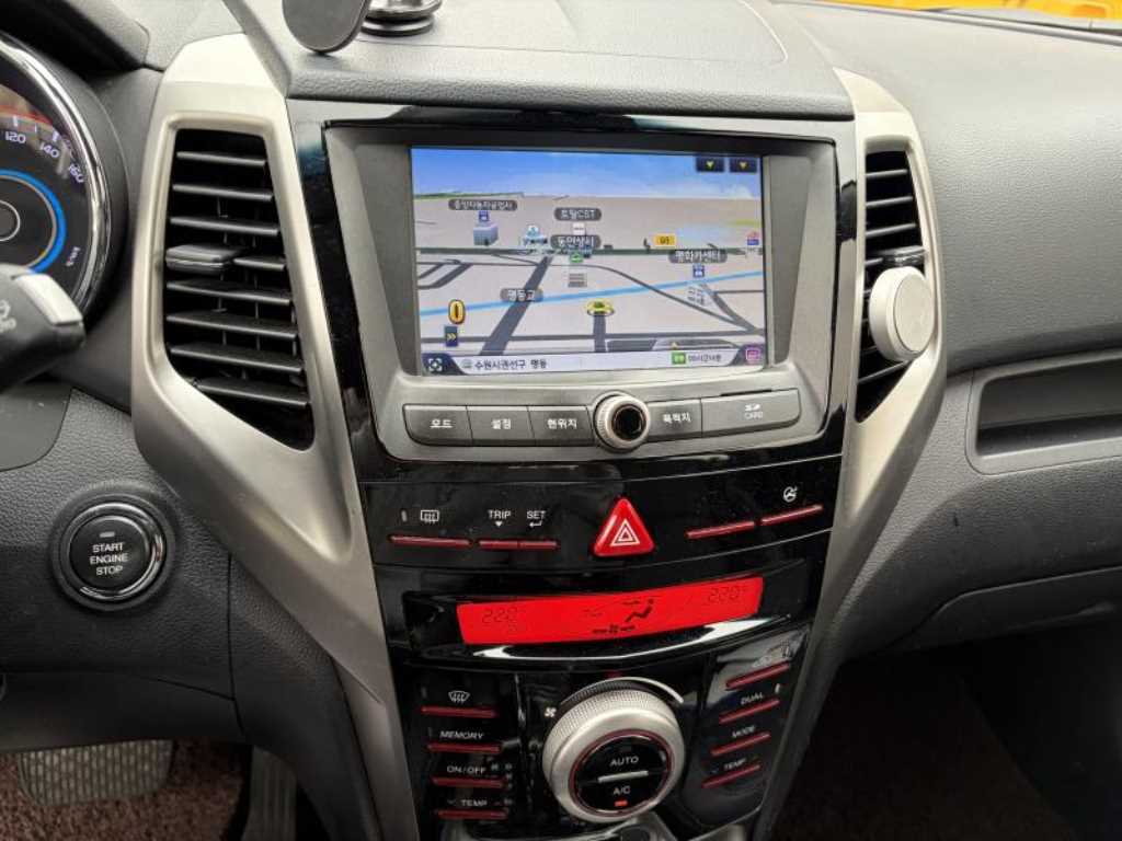 Ssangyong Tivoli - Vista 6