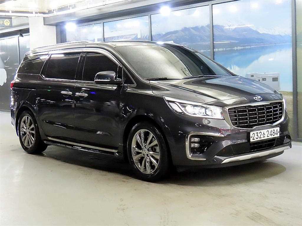 KIA Carnival 2020 Gris - Importación desde Corea - HF Imports Iquique - Foto 1