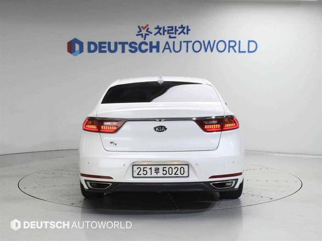 KIA K7 - Vista 4