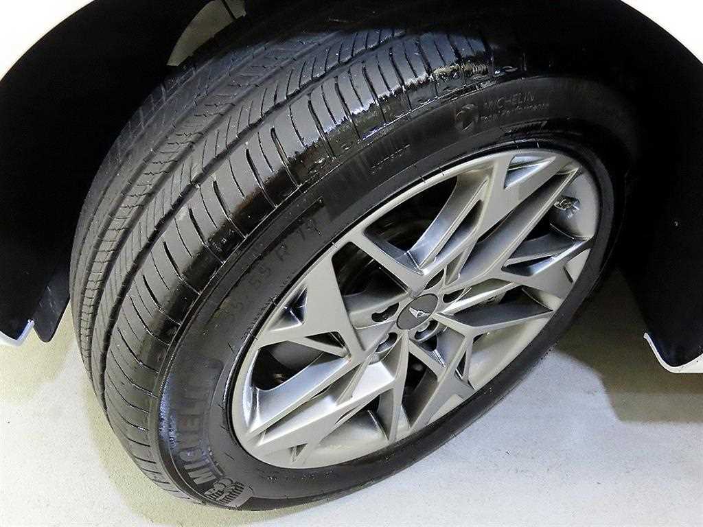 Genesis GV70 2023 Blanco - Importación desde Corea - HF Imports Iquique - Foto 20