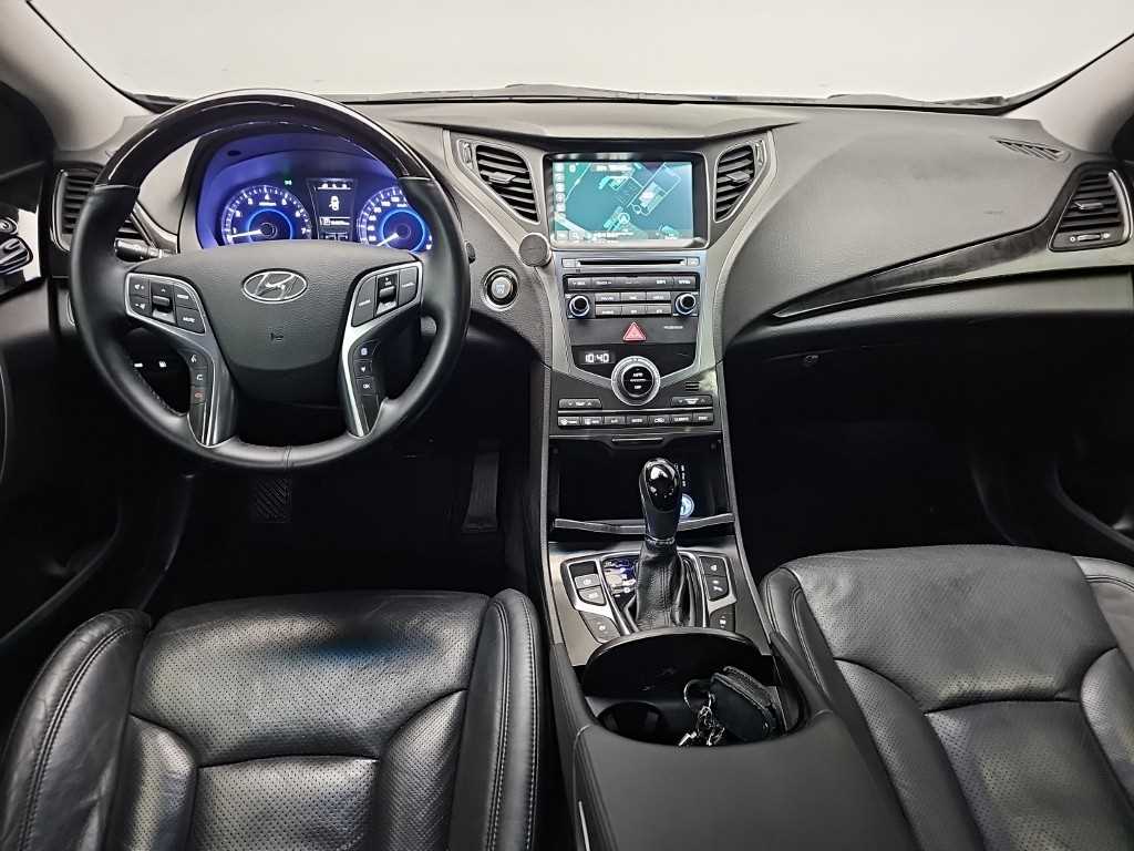 HYUNDAI Grandeur - Vista 7