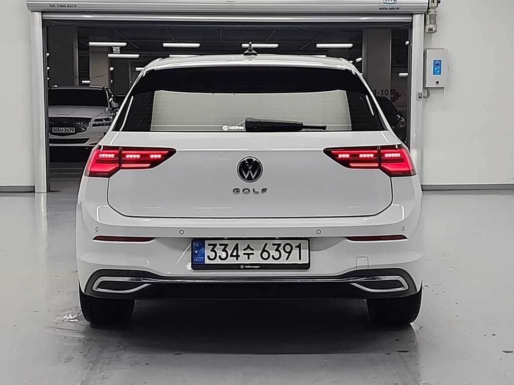 Volkswagen Golf - Vista 3