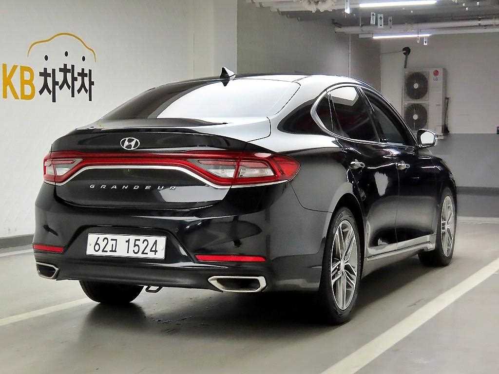 HYUNDAI Grandeur - Vista 4