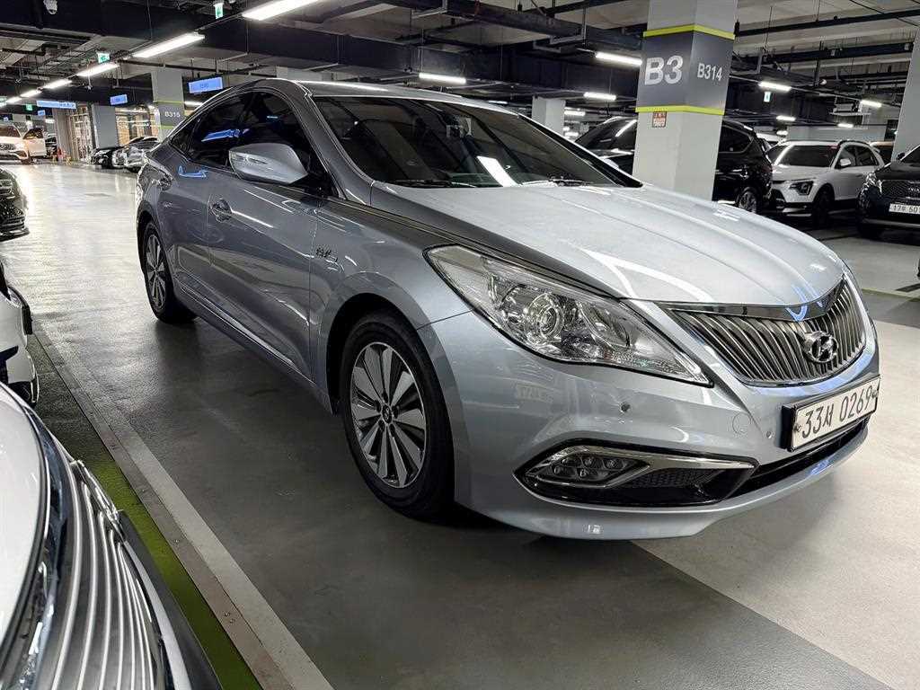 HYUNDAI Grandeur - Vista 3