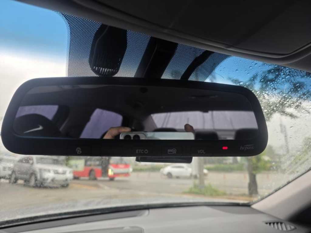 HYUNDAI Grandeur - Vista 12