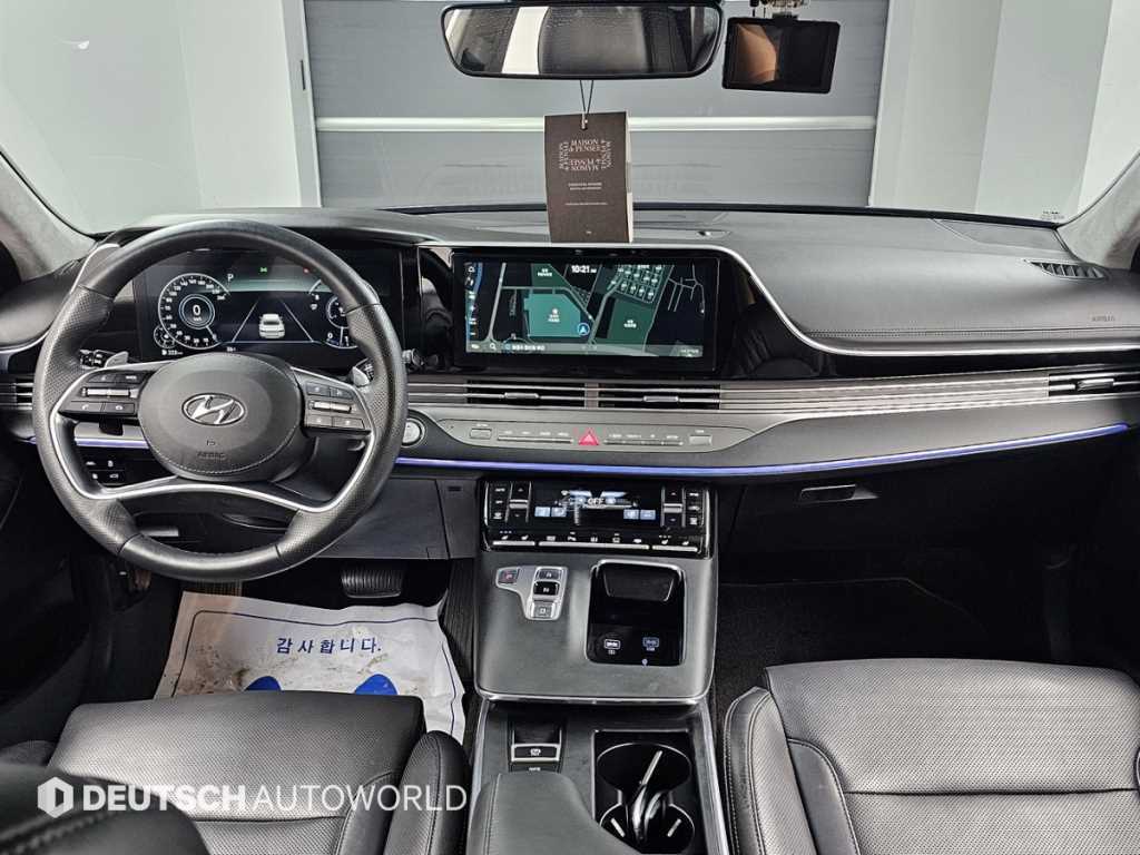 HYUNDAI Grandeur - Vista 7