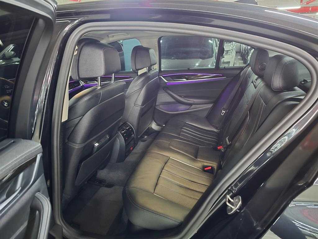 BMW 5 Series - Vista 8